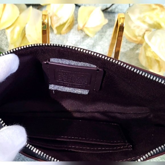 Coach X Mint + Serf Graffiti Print Larger Corner Zip Wristlet - Picture 5 of 8